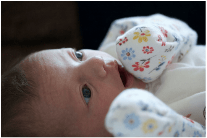 sarung-tangan-bayi