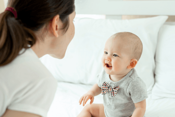 Kontak Mata dengan Bayi