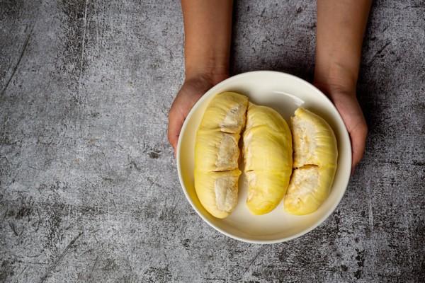 Anak Makan Durian