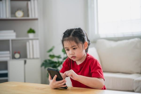 Bahaya Nonton Video Pendek