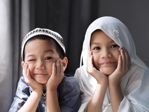 Apakah Boleh Memberikan Hadiah untuk Memotivasi Anak Puasa?