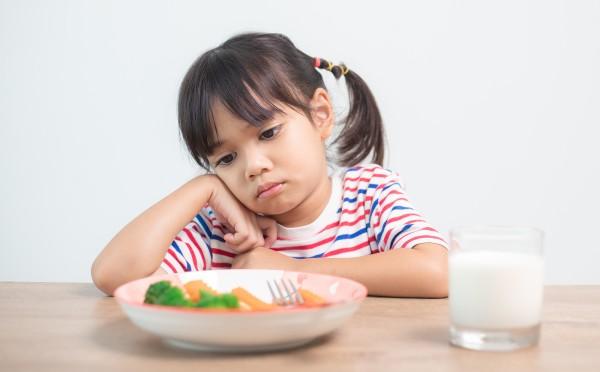 Vitamin Anak Setelah Sakit: Saat si Kecil Belum Lahap Makan, Apa yang Perlu Dilakukan?