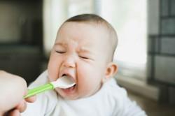 /artikel/perbedaan-tersedak-berbahaya-vs-normal-pada-bayi-perhatikan-ya-aybun/'s thumbnail