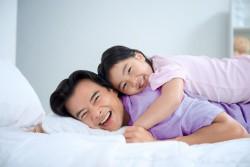 /artikel/peran-ayah-penting-untuk-tumbuh-kembang-anak-optimal-ayahjugabisa-bersama-expert-care-dion-wiyoko/'s thumbnail